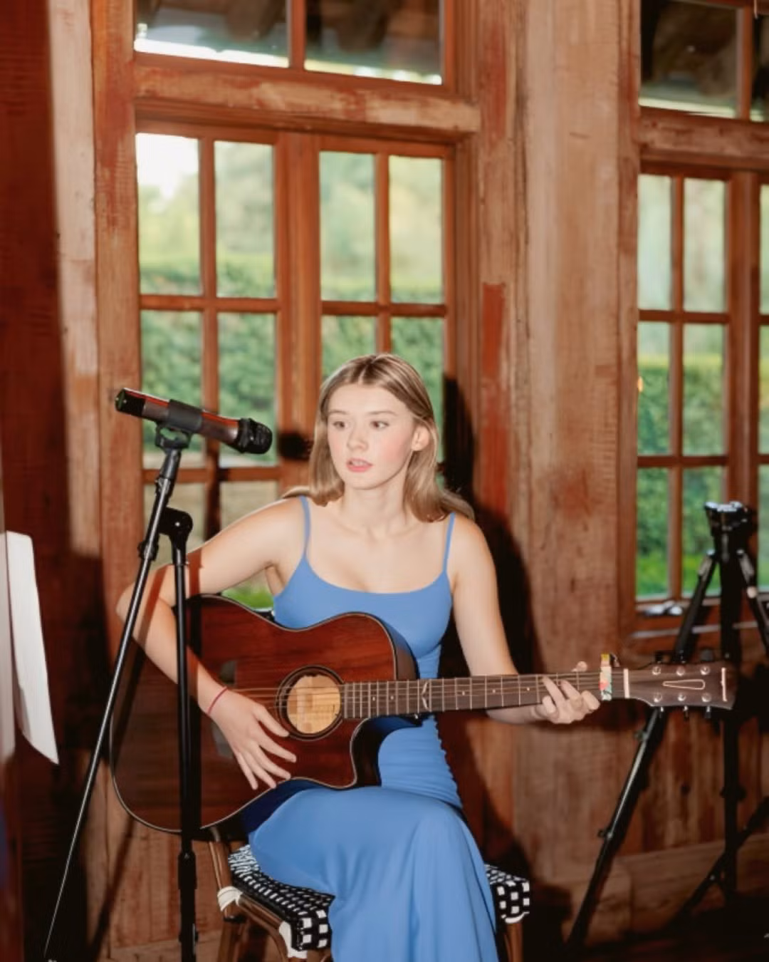 Kaleigh cũng đã phát hành những sản phẩm âm nhạc riêng trên Spotify, khẳng định hình ảnh một cô gái hiện đại, đa tài và luôn tràn đầy năng lượng sáng tạo. (Ảnh: IGNV)
