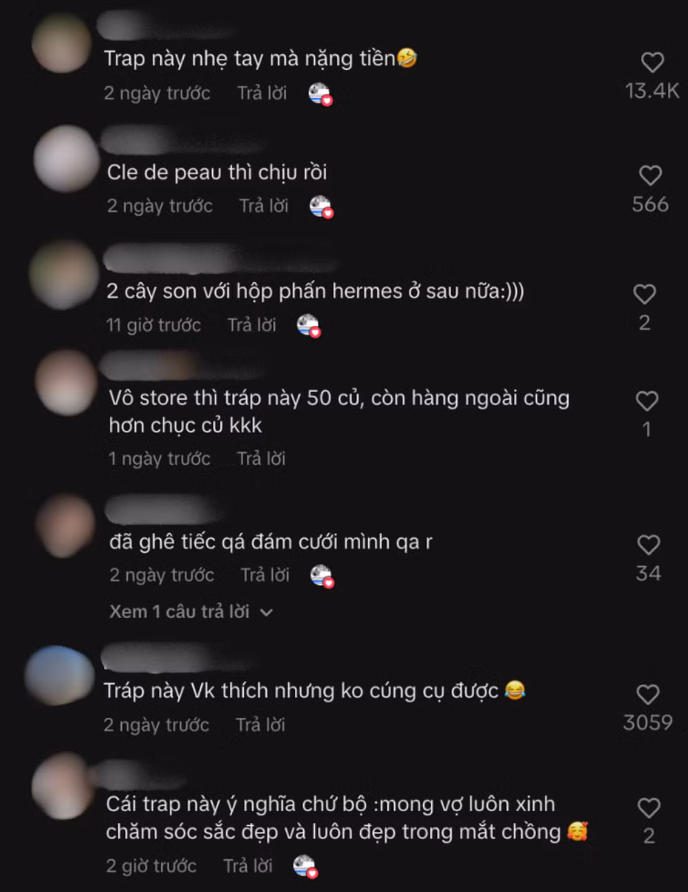 "Tráp này nhẹ tay mà nặng tiền", "Vô store thì tráp này 50 củ, còn hàng ngoài cũng hơn chục củ kkk" (Vào cửa hàng chính hãng thì tráp này khoảng 50 triệu, còn mua ngoài cũng hơn chục triệu),"Cái tráp này ý nghĩa chữ bộ :mong vợ luôn xinh chăm sóc sắc đẹp và luôn đẹp trong mắt chồng" - nhiều người bày tỏ sự xuýt xoa trước độ "chịu chơi" của chú rể.