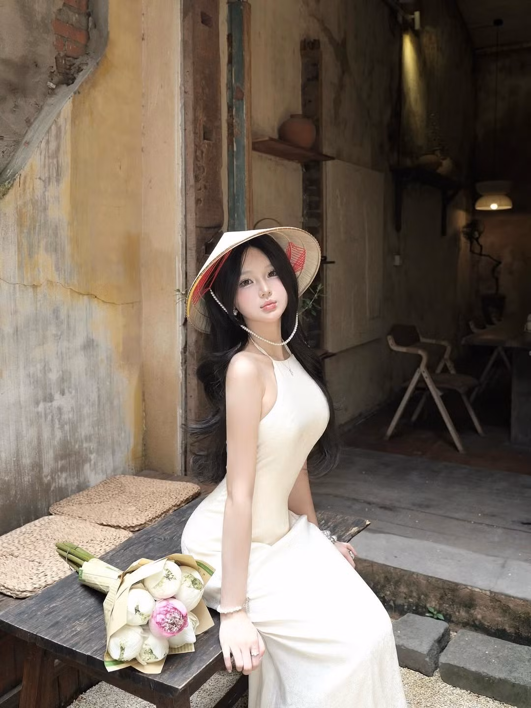 Nguyễn Hạnh không còn là cái tên xa lạ với giới trẻ Việt. Cô là một hot girl có lượng người theo dõi lớn trên Instagram, thường xuyên gây ấn tượng với gu thời trang đa dạng và những bức ảnh "xịn xò" được đầu tư kỹ lưỡng. (Ảnh: IGNV)