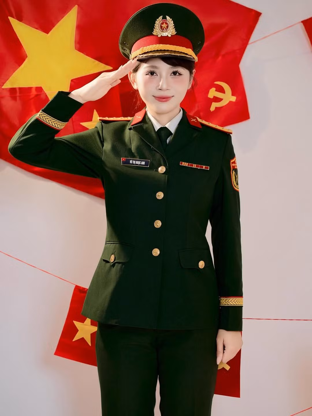 Bộ ảnh này không chỉ là một lời chúc mừng đến ngày lễ lớn của đất nước mà còn mang một thông điệp ý nghĩa về tình yêu của thế hệ trẻ đối với quê hương, đất nước. (Ảnh: IGNV)