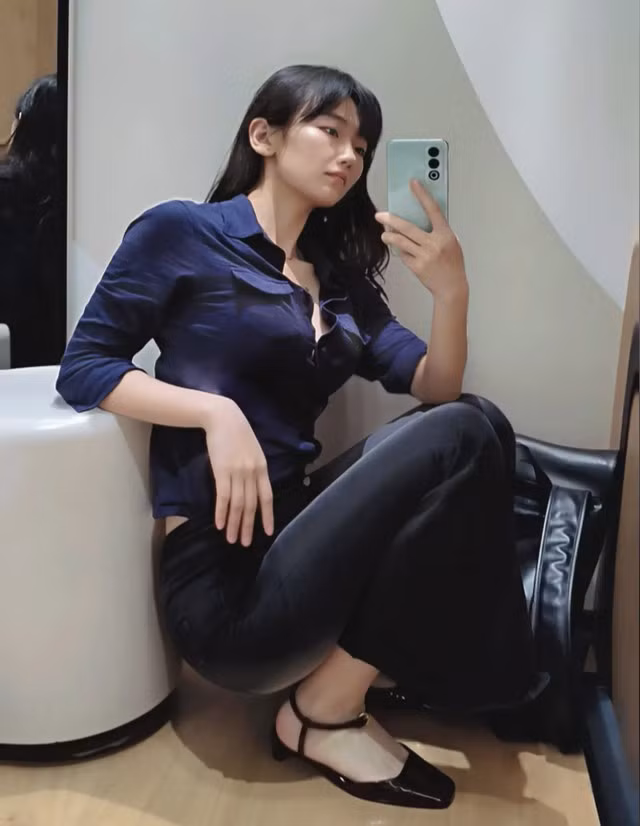 Trước Shaher, một TikToker nam có ngoại hình cơ bắp nhưng khuôn mặt lại giống Faker cũng từng "làm mưa làm gió".
