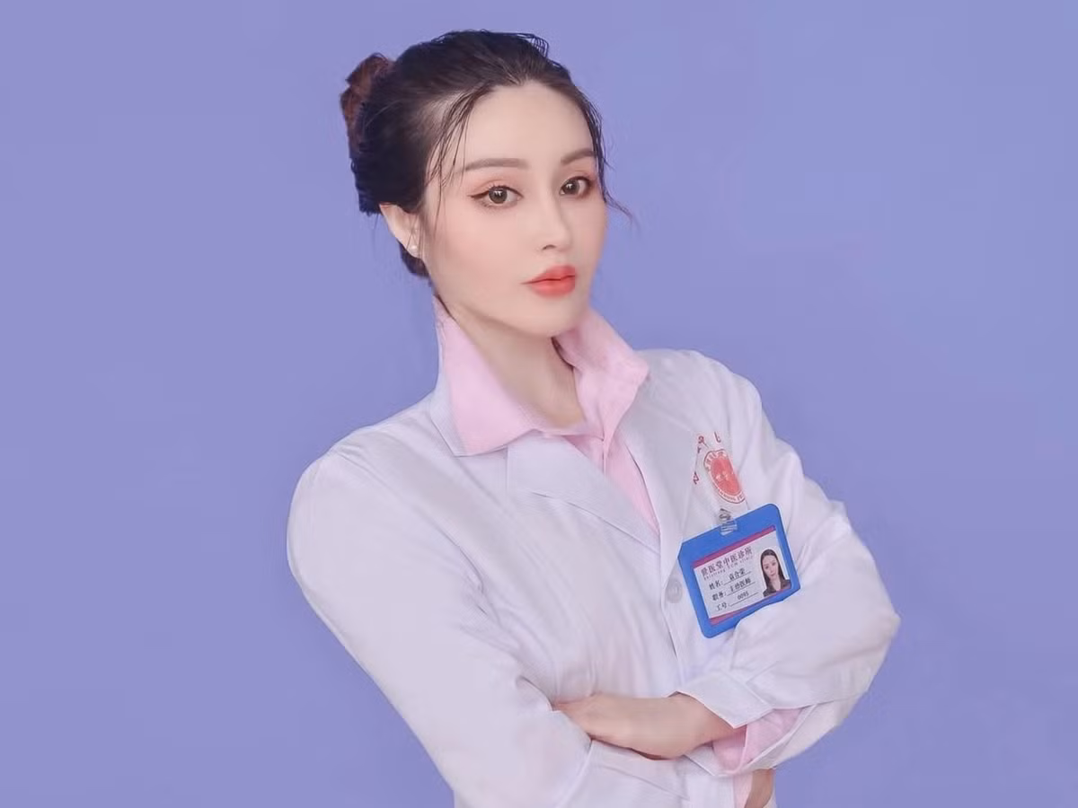 Nhiều người gọi Yuan là "Chun-Li phiên phản đời thực" - nhân vật trong trò chơi Street Fighter.