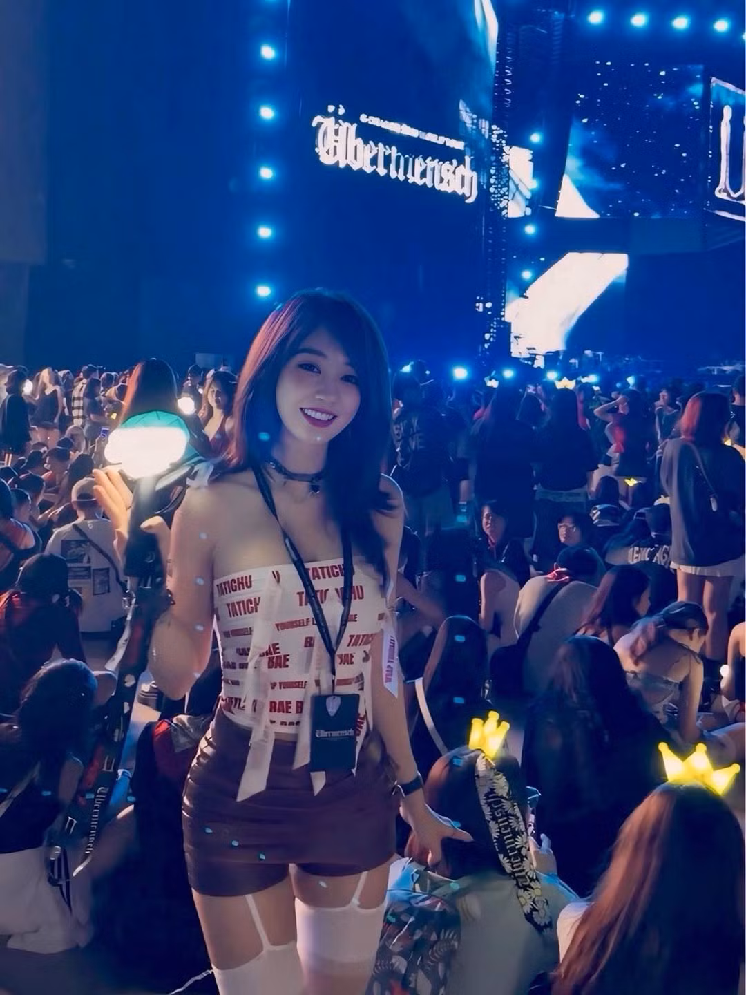 "Hot girl chạy bộ" Hà Kim (tên thật Nguyễn Thu Hà), đã trở thành tâm điểm chú ý khi lên đồ cực kỳ ấn tượng, tham dự cả hai đêm nhạc trong khuôn khổ G-DRAGON 2025 WORLD TOUR [Übermensch] IN HANOI. (Ảnh: IGNV)