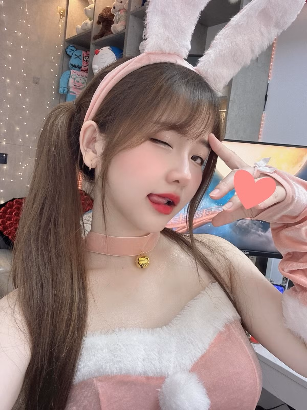 Sở hữu gương mặt nhỏ nhắn, ngọt ngào, những hình tượng hay nhân vật đáng yêu thường được cô nàng lấy cảm hứng để "lên đồ". (Ảnh: IGNV)