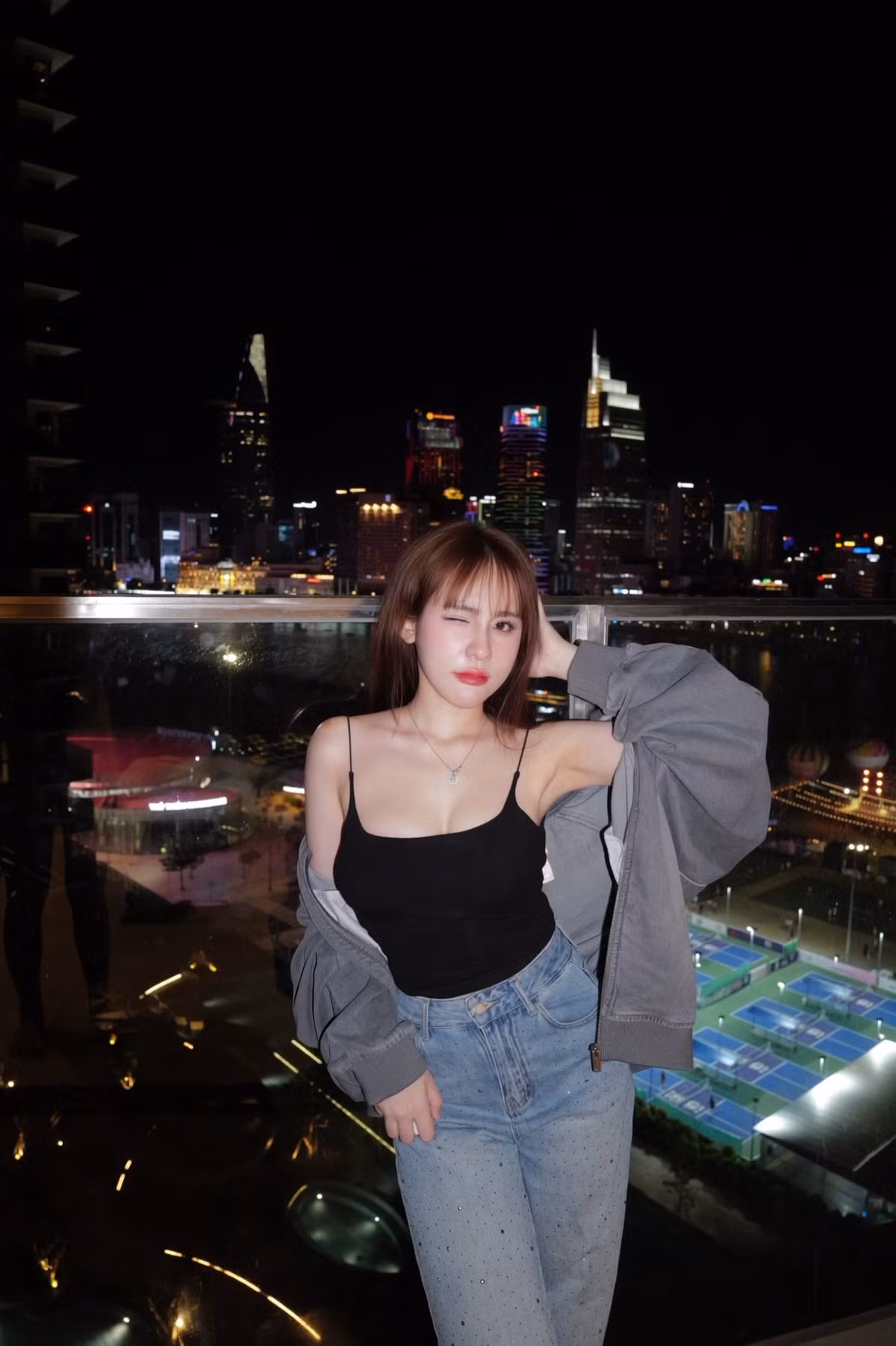 Không chỉ là một nữ cơ thủ, Lê Tuyết Anh còn được biết đến là một người mẫu ảnh, một nhân vật có sức ảnh hưởng trên mạng xã hội. (Ảnh: FBNV)