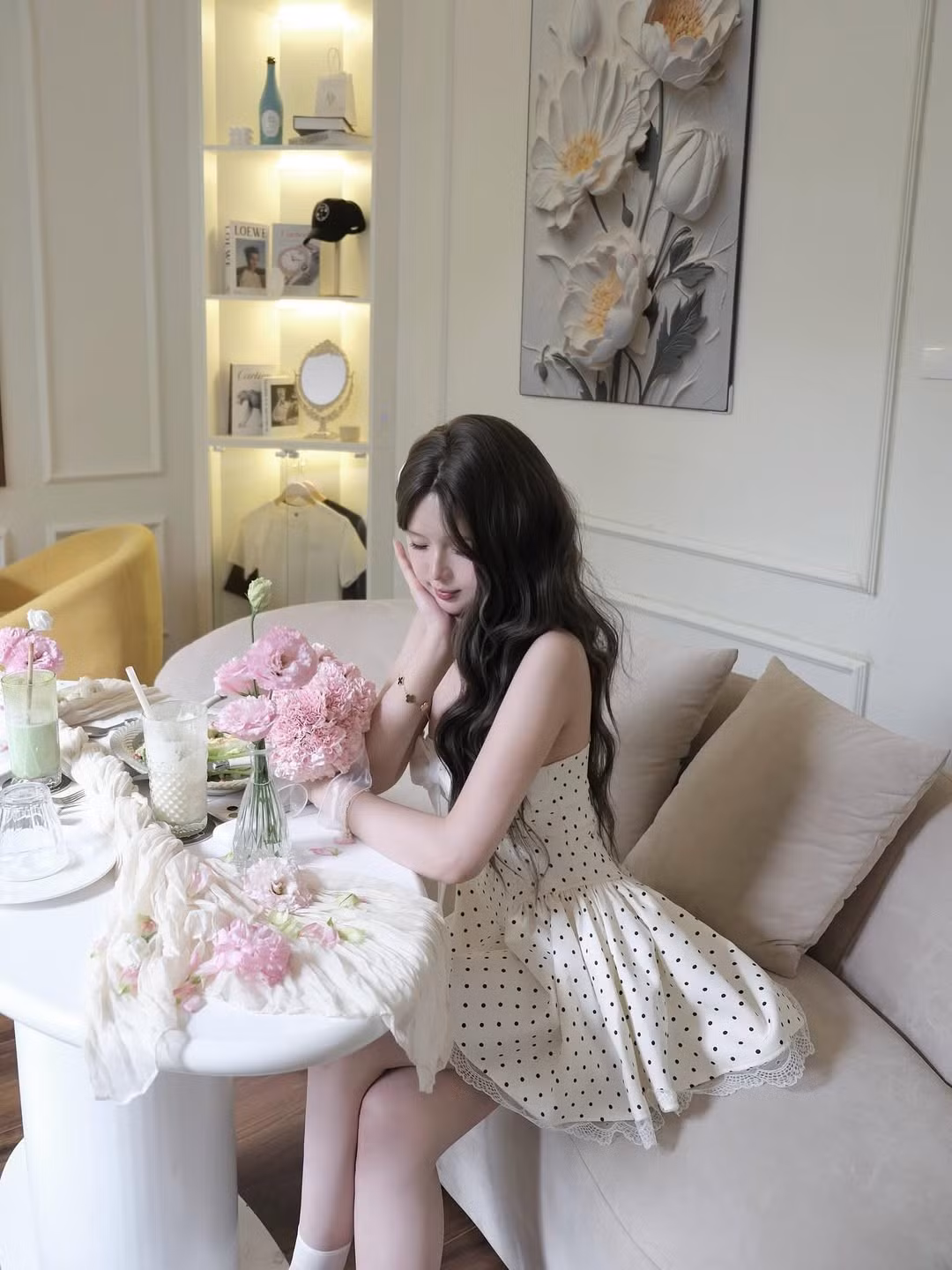 Những hình ảnh của cô nàng hot girl sau khi đăng tải ngay lập tức thu hút rất nhiều sự chú ý trên mạng xã hội. (Ảnh: IGNV)