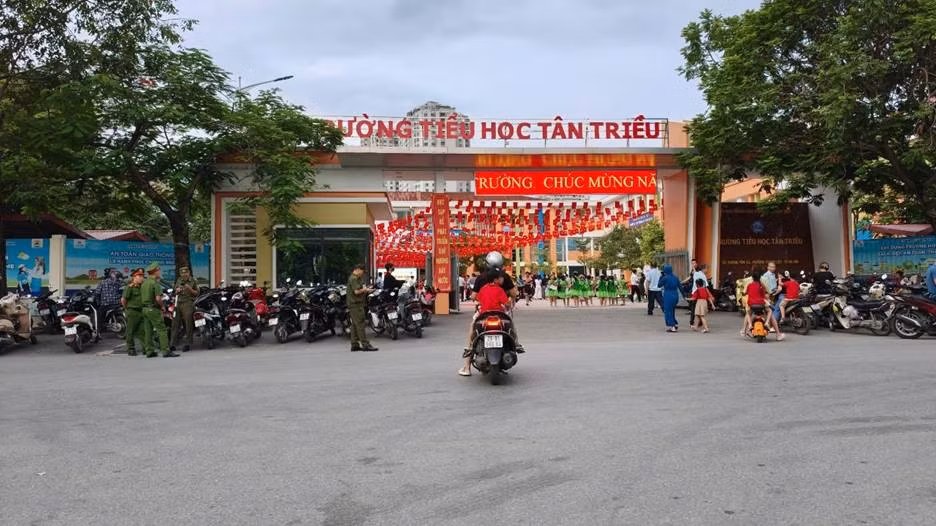 Không khí rộn ràng tại Trường Tiểu học Tân Triều sáng 5/9, khi thầy và trò bước vào lễ khai giảng năm học 2026-2027.