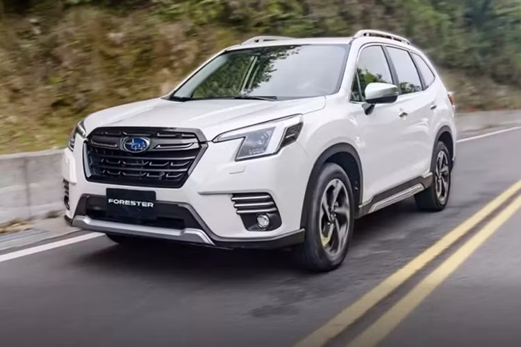 Cụ thể hơn, Subaru Forester bản 2.0 iL tiêu chuẩn sở hữu giá bán ưu đãi chỉ 799 triệu đồng trong tháng 6/2025. So với giá niêm yết, bản 2.0 iL được giảm 170 triệu đồng.
