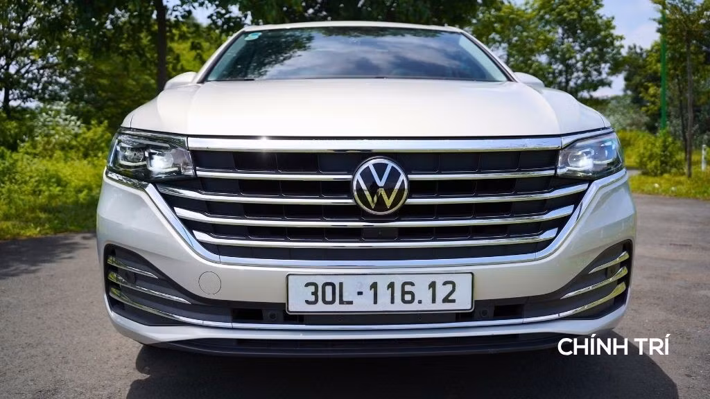 Ngoại hình của Viloran được thiết kế theo hướng trung tính và lịch lãm. Xe không cố gắng tạo sự khác biệt bằng những đường nét góc cạnh hay hầm hố, mà tập trung vào tính tổng thể hài hòa.