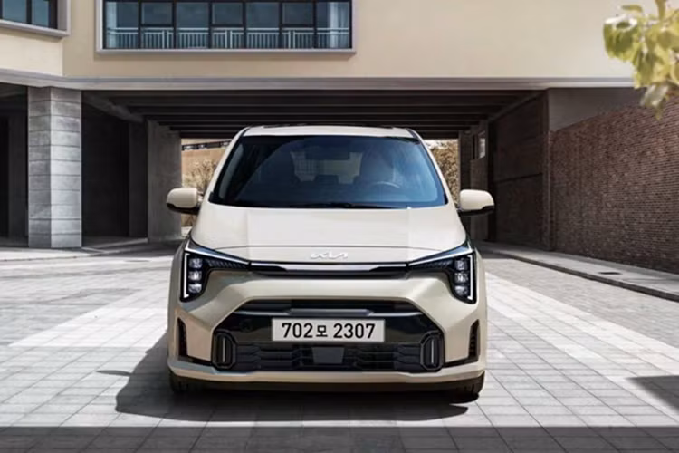 ADAS – hệ thống hỗ trợ lái xe tiên tiến – vốn là đặc quyền của các dòng xe cao cấp, nay đã xuất hiện ngay trên phiên bản “base” Trendy. Đây là bước đi táo bạo, giúp Kia Morning nổi bật trong phân khúc.