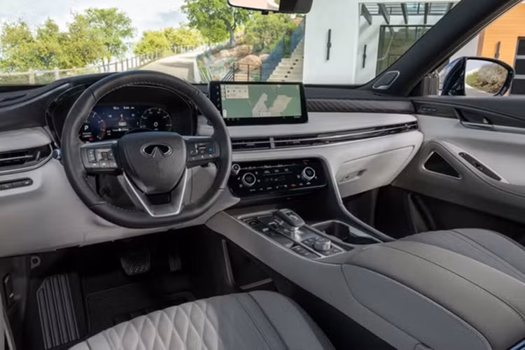 Hệ thống âm thanh Klipsch với 16 loa và phiên bản cao cấp Klipsch Reference Premiere với 20 loa, cho phép điều chỉnh vùng âm thanh để người lái có thể nghe cuộc gọi Bluetooth trong khi hành khách khác nghe nhạc.