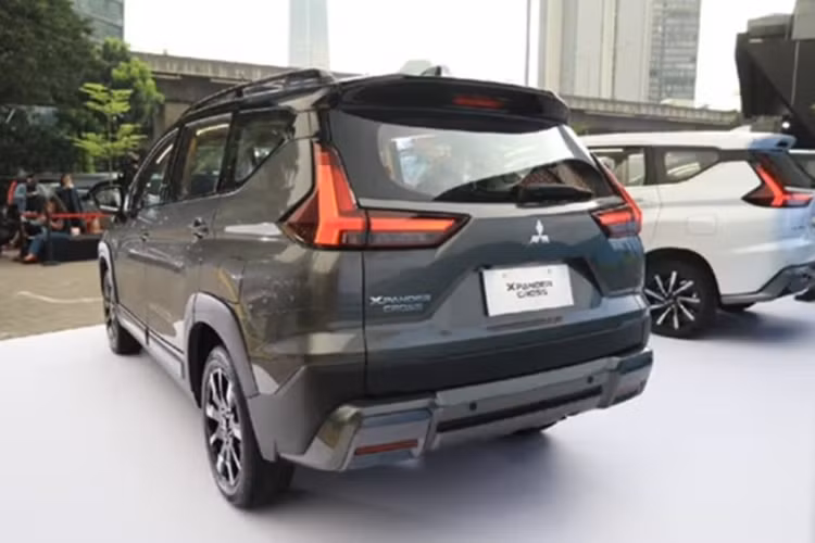 Indonesia hiện là trung tâm sản xuất và xuất khẩu các phiên bản số tự động của Mitsubishi Xpander sang thị trường Việt Nam. Vì vậy, sự kiện ra mắt phiên bản nâng cấp giữa vòng đời của Xpander tại đây được giới chuyên môn nhận định là dấu hiệu cho thấy phiên bản nâng cấp này nhiều khả năng sẽ sớm cập bến Việt Nam, tiếp tục cạnh tranh trong phân khúc MPV vốn đang rất sôi động.