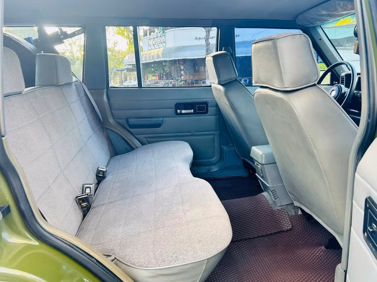 Chiếc Cherokee 2001 nhiều khả năng sẽ sớm được chuyển biển và đưa vào các hoạt động truyền thông hoặc hành trình tiếp theo của thương hiệu cà phê Trung Nguyên. Với quãng đường sử dụng cực thấp và tình trạng gần như mới, đây là một trong những mẫu xe độc nhất thuộc thế hệ này còn sót lại tại Việt Nam.