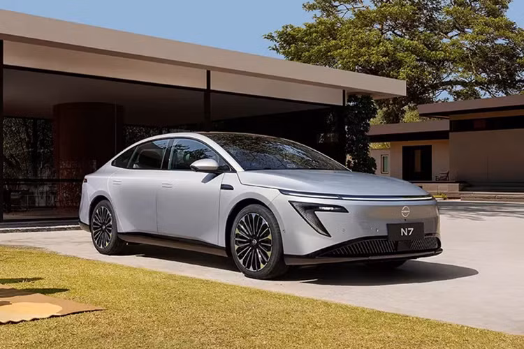 Sự kiện này đánh dấu khởi đầu cho quá trình giao xe trên toàn Trung Quốc. Kể từ khi ra mắt vào ngày 27/4, Nissan N7 đã nhanh chóng trở thành lựa chọn của các gia đình phổ thông.