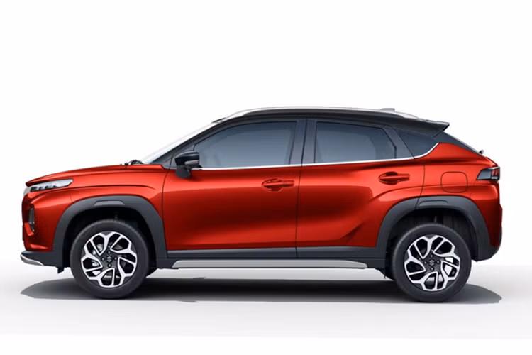 Gói này gồm có hệ thống kiểm soát hành trình thích ứng, cảnh báo điểm mù, hỗ trợ giữ làn đường, cảnh báo phương tiện cắt ngang khi lùi, cảnh báo/ngăn lệch làn đường và hỗ trợ đèn pha. Suzuki Fronx tại thị trường Indonesia có 2 tùy chọn động cơ.