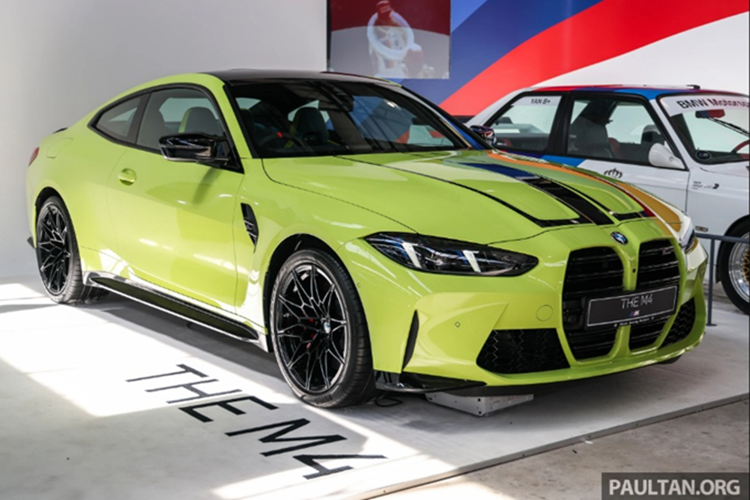 Đây là lần đầu tiên BMW M4 Competition Coupe G82 bản nâng cấp được giới thiệu trước công chúng tại thị trường Đông Nam Á sau khi ra mắt toàn cầu vào tháng 8/2024.