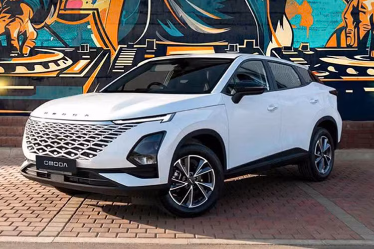 Như vậy, khuyến mãi của Omoda C5 trong những ngày cuối tháng 5 này có thể lên đến hơn 150 triệu đồng ở bản cao cấp nhất. Có thể nói, đây là chương trình ưu đãi chính hãng hấp dẫn nhất trong phân khúc SUV cỡ B tại Việt Nam hiện nay.