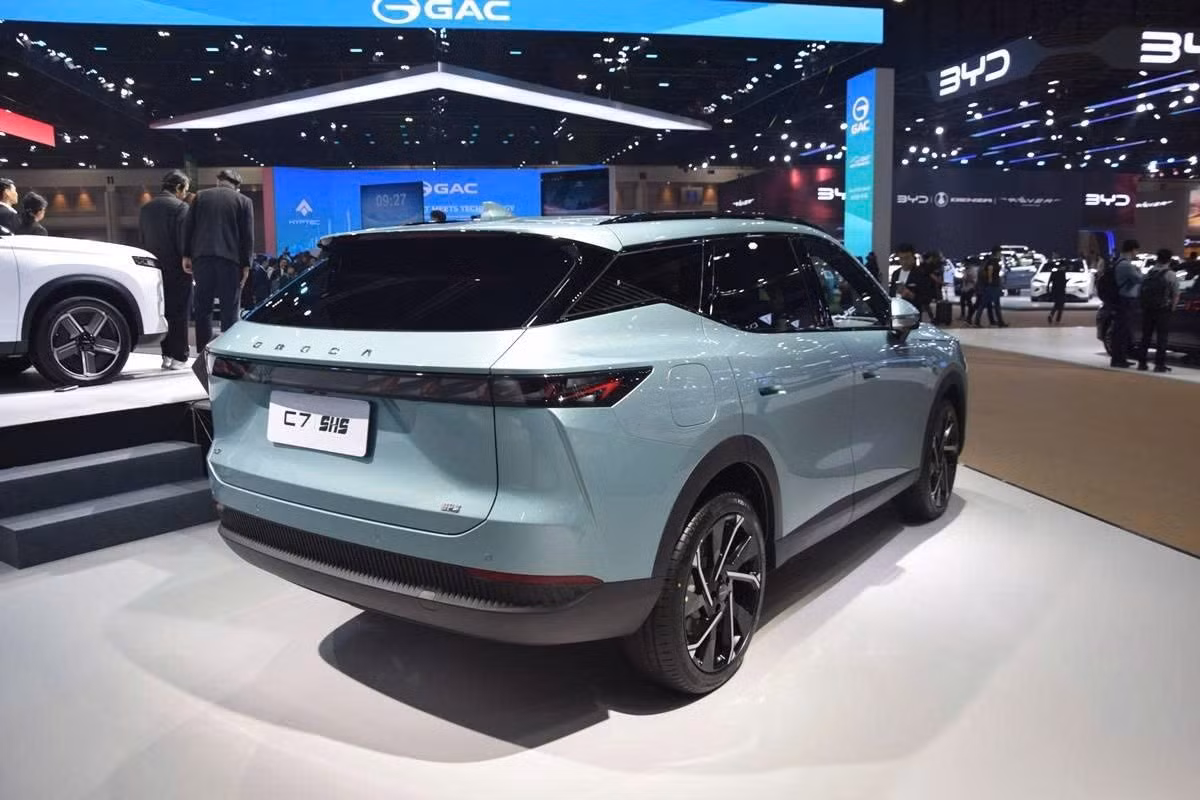 Phiên bản hybrid sở hữu bộ pin 18,4 kWh, cho khả năng di chuyển thuần điện 95 km. Hệ truyền động có hiệu suất cơ học đạt 98%, trong khi hiệu suất nhiệt của động cơ xăng 1.5 TGDI đạt 44,5% mức rất cao trong phân khúc.