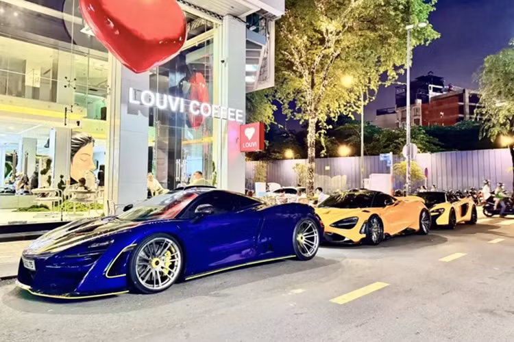 Một cuộc họp mặt các siêu xe đắt đỏ thuộc sở hữu của giới nhà giàu tại TP.HCM diễn ra vào tối hôm ngày 30/5/2025, đã nhận được sự quan tâm của giới mê xe trong nước, cũng như cộng đồng mạng.