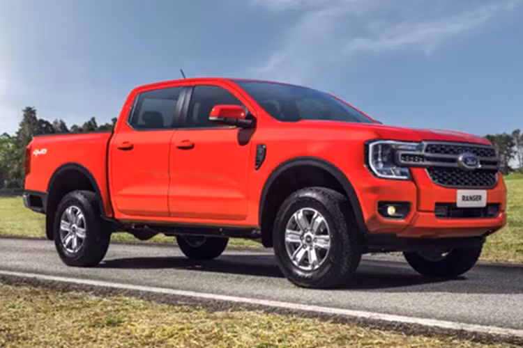 Ở lần “lên đời” này, mẫu xe bán tải Ford Ranger thế hệ mới còn được nâng cấp công nghệ lái xe bán tự động BlueCruise, cho phép tài xế rảnh tay trong một số điều kiện nhất định.