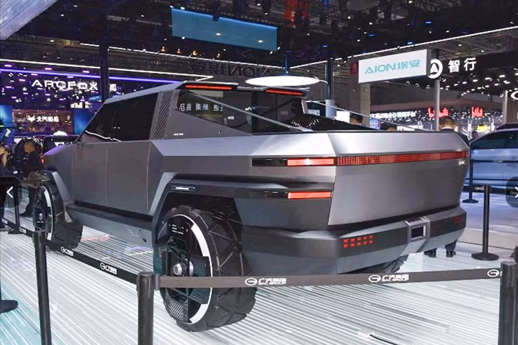 Dù còn phải chờ đến 2027 để chứng kiến phiên bản sản xuất chính thức, nhưng Pickup 01 đang được kỳ vọng sẽ là một đối trọng đáng gờm với Tesla Cybertruck, cả về thiết kế, công nghệ lẫn khả năng hiện diện toàn cầu.