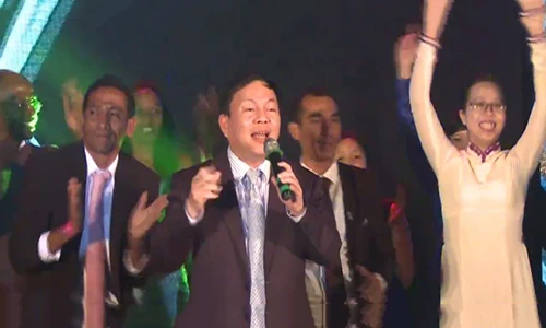 Phó TGĐ Viettel cháy hết mình với “Em của ngày hôm qua“