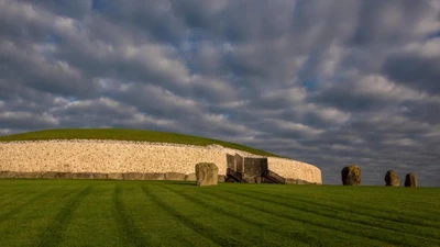 Mộ cổ 5.000 tuổi ở Ireland hé lộ sự thật "vị vua thần thánh"