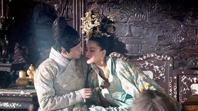 Cỗ xe kỳ dị hé lộ bí mật thị tẩm 'động trời' của hoàng đế