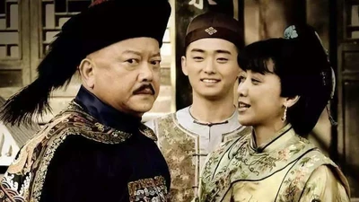 Hòa Thân mê mẩn vợ Tây, biến con gái nuôi thành người tình