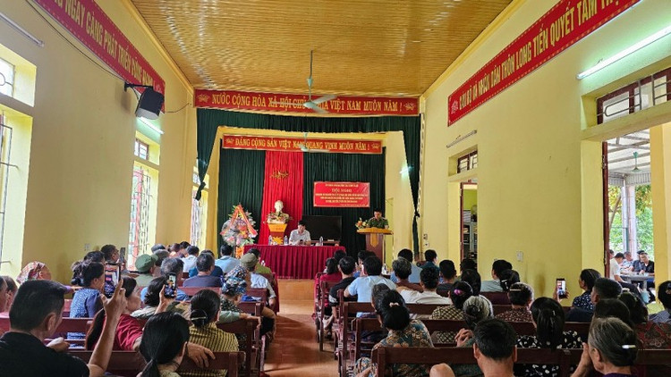 Công bố công khai kết quả xử phạt hành chính trong lĩnh vực môi trường đối với cụm trang trại nuôi lợn của ông Nguyễn Quốc Chính và bà Lê thị Phương trên địa bàn. z6879411364596-89aa9f32dea832bbb-1754470204810.jpg