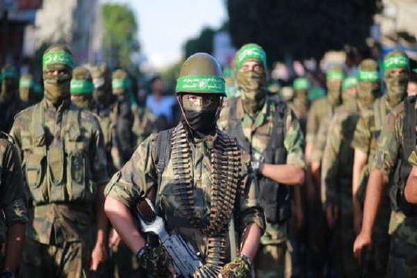 ハマス軍は、即時武装解除の用意があるとの情報を否定している。写真:NurPhoto。 hamas.jpg