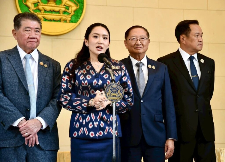 Der thailändische Premierminister Paetongtarn Shinawatra. Quelle: Khaosod Englisch thailan1.png