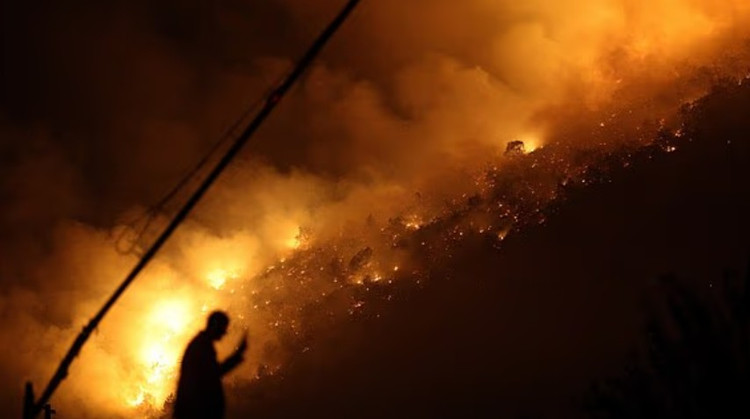 Wildfires are also raging in Montenegro and Albania,... Over the weekend, flames burned down an area near Bulqiza, Albania, and firefighters struggled to extinguish the flames. Photo: Getty. rung10.png