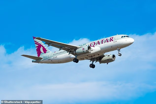 Một chuyến bay của hãng hàng không Qatar Airways. Ảnh: Shutterstock. qatar1.png
