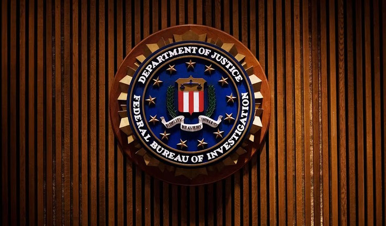現在のFBIの前身は、1908年に設立された米国捜査局(Bureau of Investigation)です。1935年にFBIに改名され、現在までその名称が続いています。写真:歴史 fbi2.png
