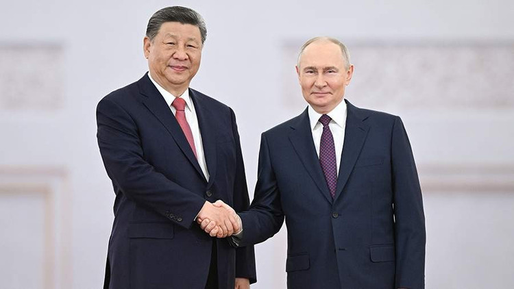 시진핑 중국 국가주석(왼쪽)과 블라디미르 푸틴 러시아 대통령. 사진: RIA Novosti. putin1.png