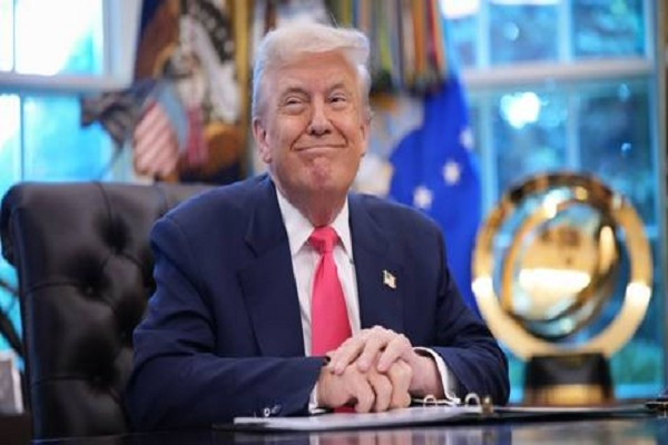 도널드 트럼프 미국 대통령. 사진: 게티. trumpputuin.png