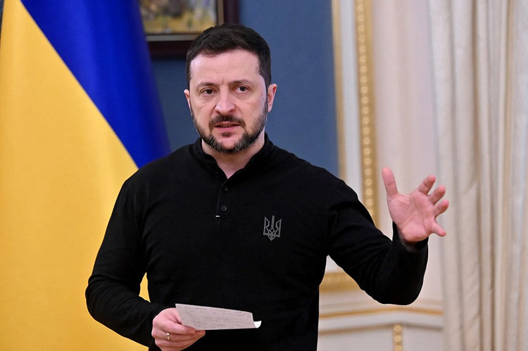 Tổng thống Ukraine Volodymyr Zelensky. Ảnh: Britannica. ukraine.png