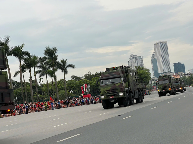 gen-h-xe12.jpg