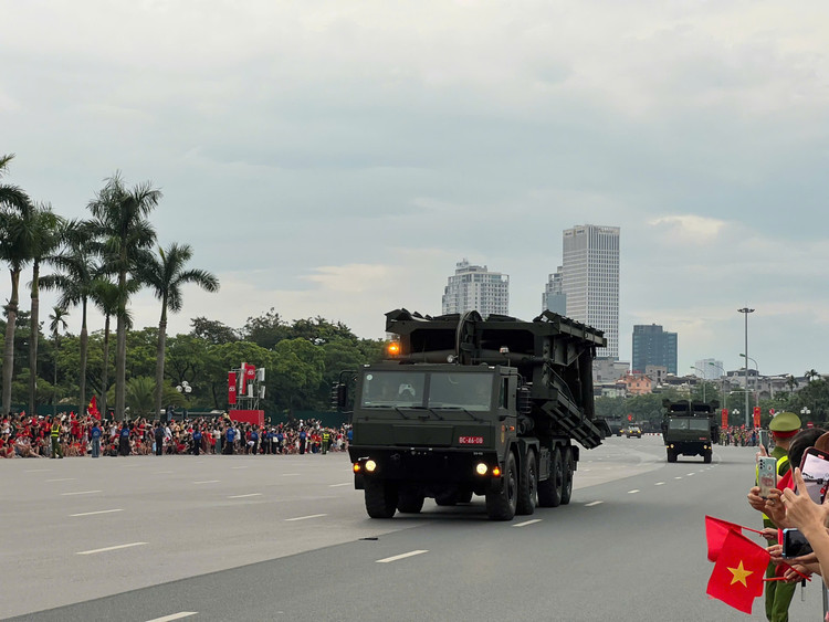 gen-h-xe14.jpg