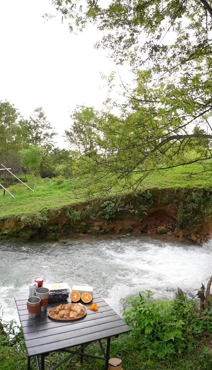 Đối với những ai yêu thích thiên nhiên, suối Bản Mòn là lựa chọn lý tưởng cho một chuyến picnic ngắn ngày. Ảnh KienMocChau