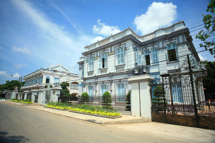 Ngoài rừng U Minh Hạ và Mũi Cà Mau, vùng đất cuối trời Nam giờ đây còn có thêm các điểm đến văn hóa – lịch sử nổi bật của Bạc Liêu như nhà Công tử Bạc Liêu, chùa Xiêm Cán, khu lưu niệm nhạc sĩ Cao Văn Lầu. Du khách có thể kết hợp trải nghiệm sinh thái và văn hóa trong cùng một cung đường khám phá phương Nam. Ảnh Internet