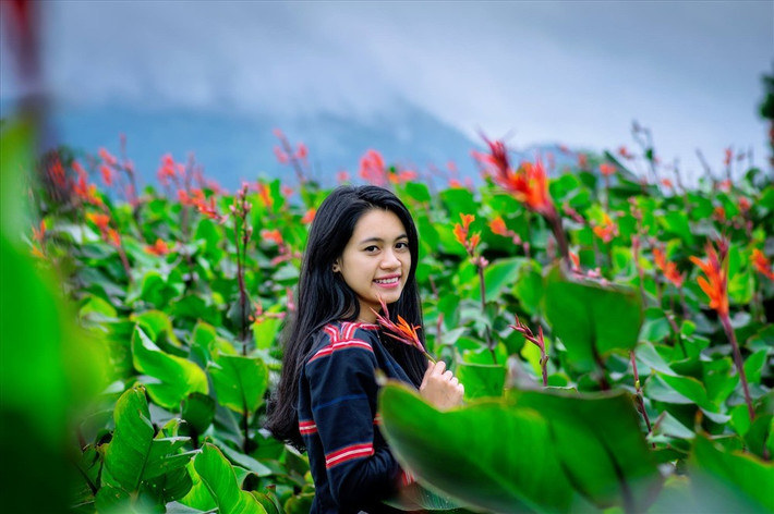 Không dừng ở đó, Chư Đăng Ya còn hấp dẫn bởi giá trị văn hóa bản địa. Những ngôi làng Gia Rai quanh chân núi vẫn giữ được vẻ mộc mạc, nguyên sơ. Ảnh Doãn Vinh