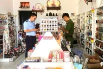 Cà Mau: Thu giữ 2.000 sản phẩm mỹ phẩm không rõ nguồn gốc