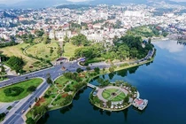 Công ty TNHH Khâm Đức: Năng lực huy động nguồn lực và áp lực thi công các gói thầu [Kỳ 3]