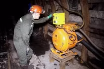 Công ty Vân Canh trúng thầu tại Xây lắp mỏ - TKV: Tiết kiệm ngân sách "nhỏ giọt" 