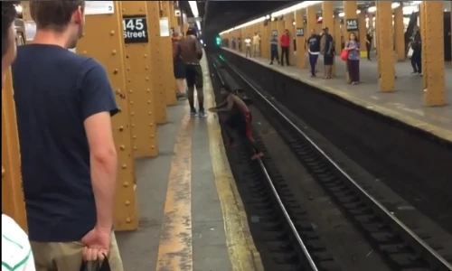 Suýt vỡ ngực vì thích thể hiện