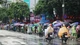Dòng người ùn ùn đổ về đường Hùng Vương, Nguyễn Thái Học chờ xem diễu binh