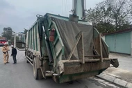 Để chất bẩn che lấp biển số, tài xế xe chở rác bị phạt 23 triệu đồng 