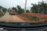 Xử phạt tài xế ô tô tải đi ngược chiều, lấn làn gây nguy hiểm ở Lào Cai